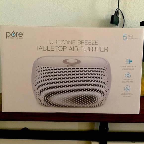 Purezone Breeze Pure enrichment Tabletop air purifier - Picture 1 of 3